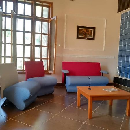 Space Lodge And Tours Muleba Екстер'єр фото